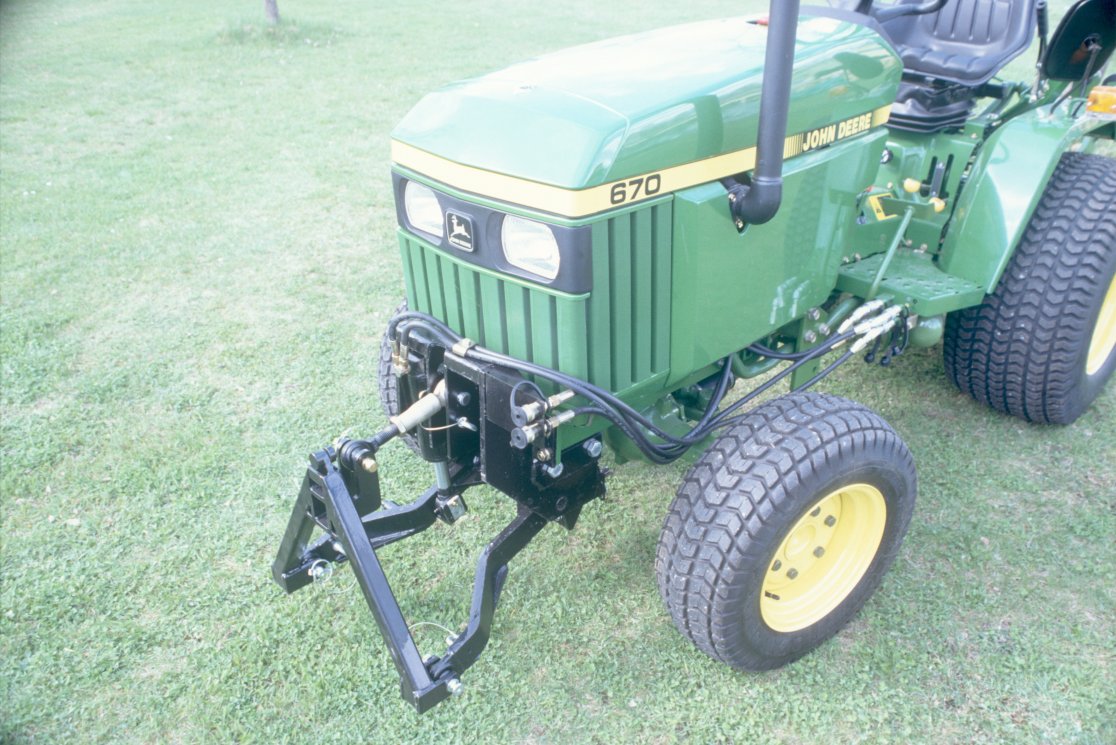 Schon die ersten Modelle zeichneten sich durch die kompakte Bauweise und hohe Hubkraft aus. Schon die ersten Modelle zeichneten sich durch die kompakte Bauweise und hohe Hubkraft aus.