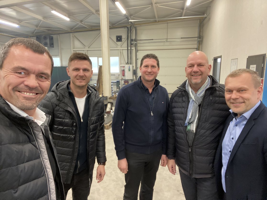 Ein tolles Team - matev und Rykov - auf dem Weg in einer erfolgreiche gemeinsame Zukunft. Ein tolles Team - matev und Rykov - auf dem Weg in einer erfolgreiche gemeinsame Zukunft.