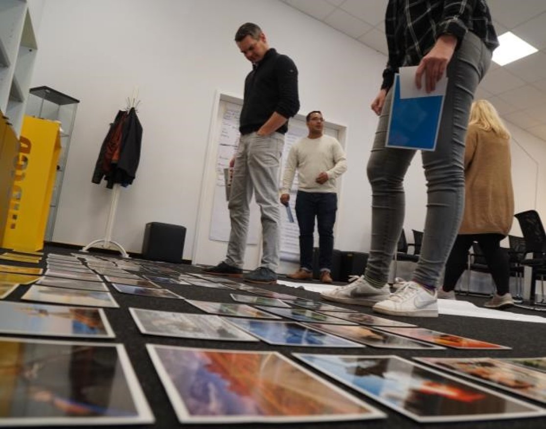 Strategische Weiterentwicklung - ein Thema im Team. Strategische Weiterentwicklung - ein Thema im Team.